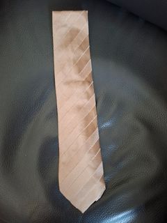 （分類：）位於 。 由 elinachanyee 提交（商品編號 1466355831，圖片 1）。簡介： 。