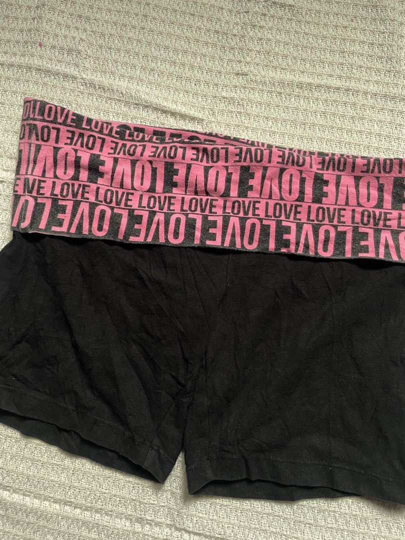 american eagle fold over shorts (Category: Shorts) located in Meycauayan. Submitted by fae.trove (Listing ID 1466388780, Image 2). Description: .