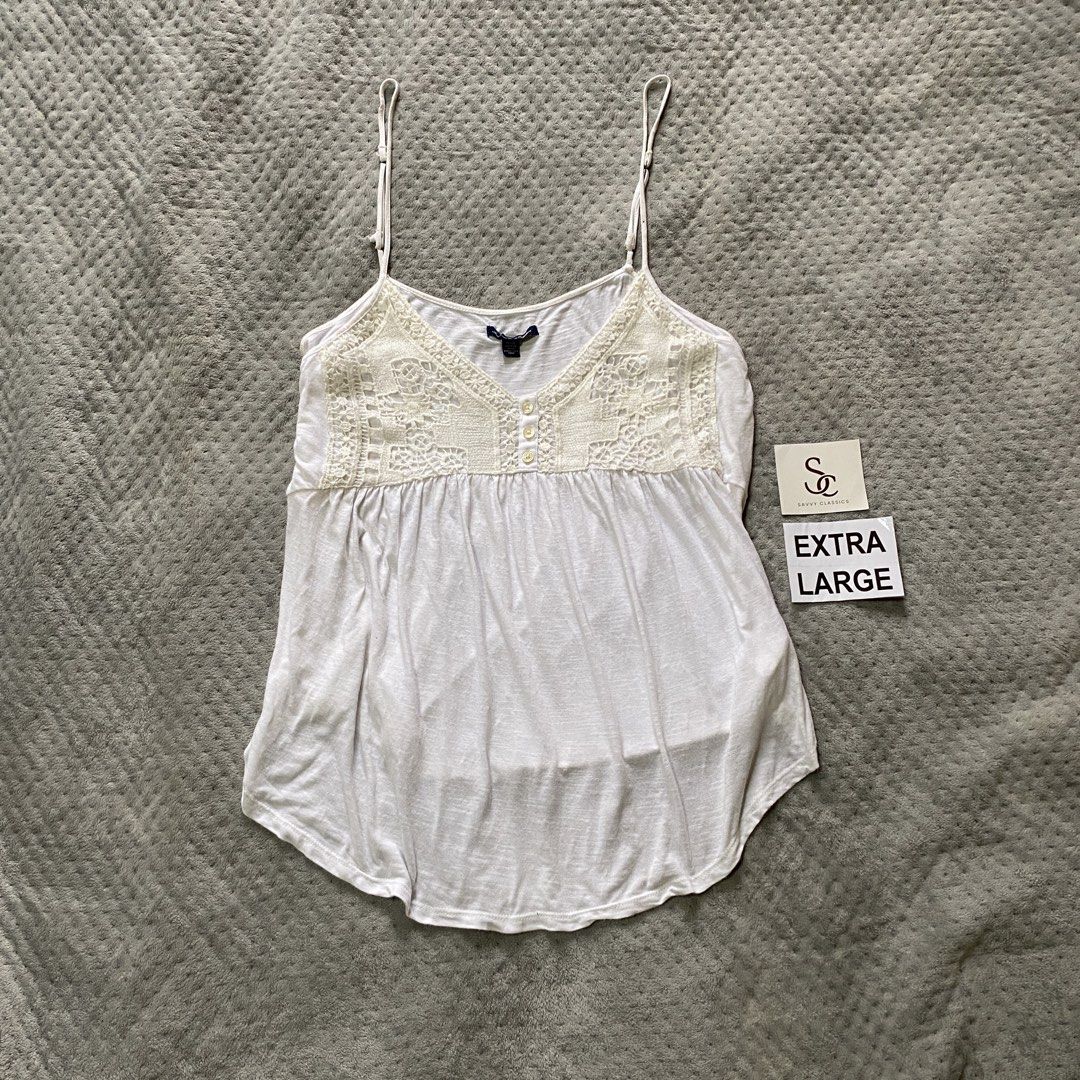 American Eagle lace top (Category: Sleeveless) located in Ajuy. Submitted by savvyclassics (Listing ID 1466352792, Image 1). Description: has stains.