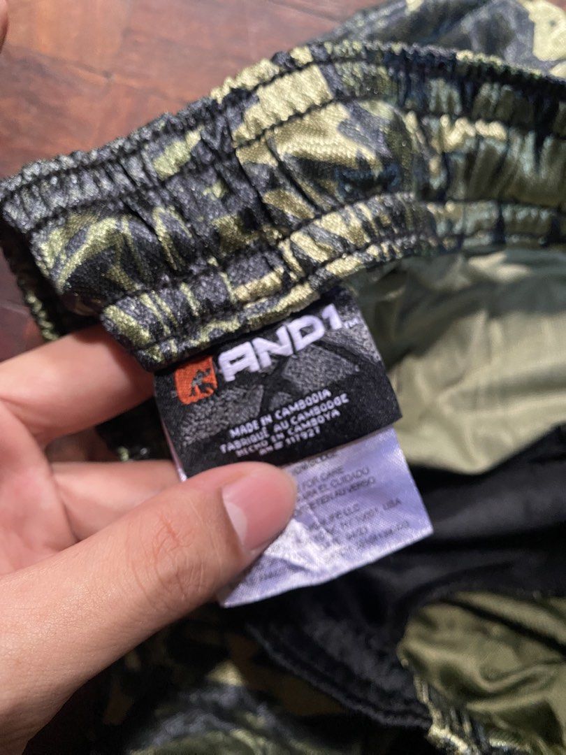 AND1 SHORT (Category: Shorts) located in Manila. Submitted by thriftyyyyyyyu (Listing ID 1466457599, Image 3). Description: DMS FOR DETAILS.