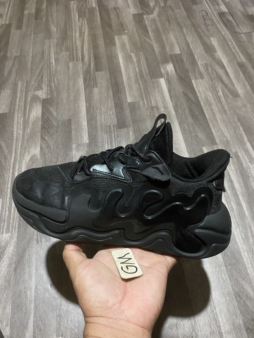 Anta Bai Chao 2.0 (Category: Sneakers) located in Cebu City. Submitted by freemoon.b85e0c (Listing ID 1466525838, Image 2). Description: Anta Bai Chao 2.0 Legit/2nd hand Size 7.5 us/5 uk/38.5 euro/24 cm Price 680 plus sf Good condition.