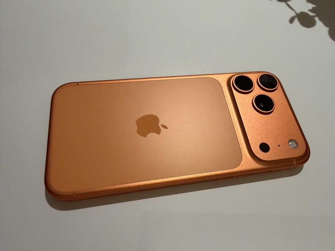 Apple iPhone Pro Max 17 512 GB (Category: iPhone 17 Series) located in Quezon City. Submitted by antonbel13 (Listing ID 1466471741, Image 2). Description: Selling my iPhone Pro Max 17 512 GB Factory Unlocked. No dents or scratches. Includes Original box, USB-C charging cable, and SIM ejector tool. Only tempered glass is chipped. RFS: upgraded to 18 Pro Max .