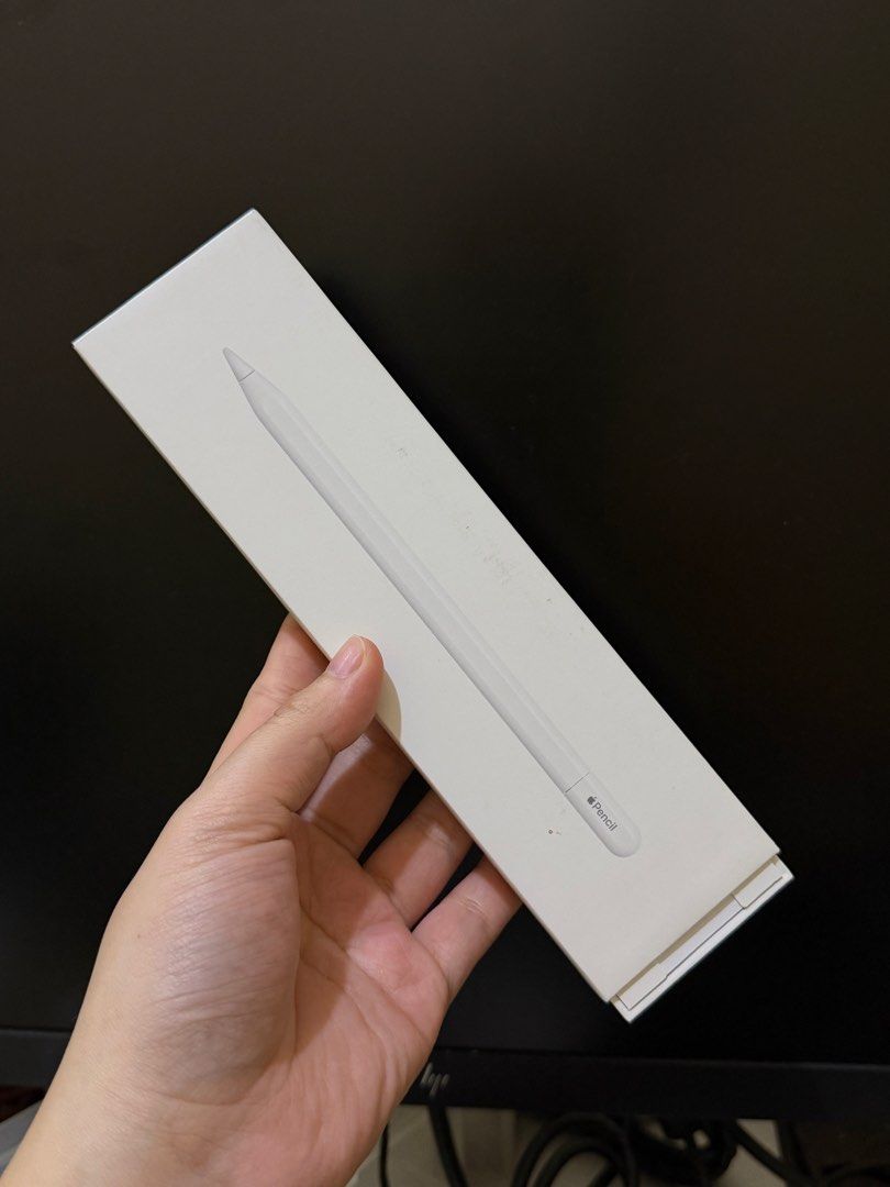 Apple Pencil (USB-C) (Category: Other Accessories) located in Manila. Submitted by mawameds (Listing ID 1466559045, Image 1). Description: RFS: Bought this as a freebie, never been used, unopened just for checking..