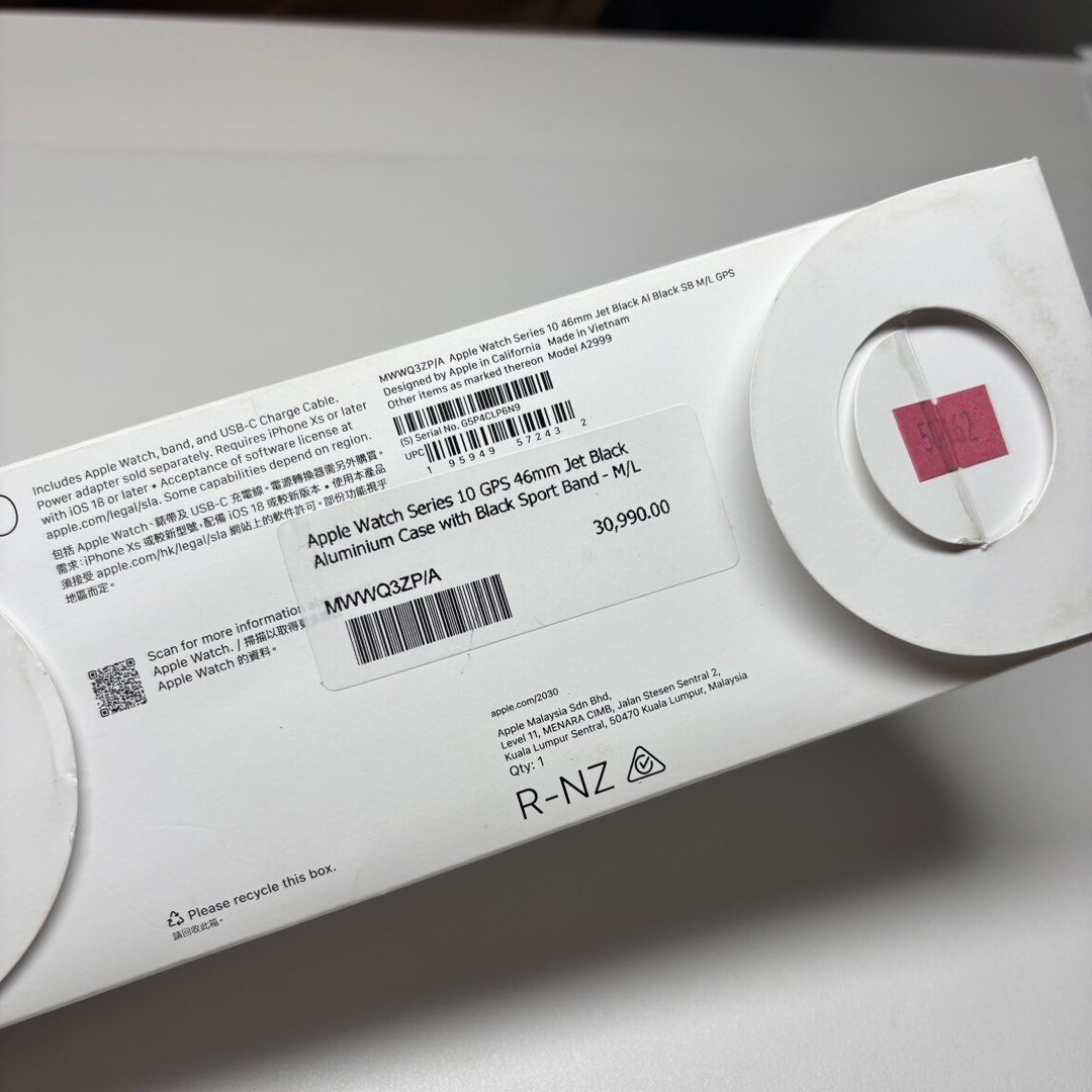 Apple Watch Series 10GPS 46mm (Category: Wearables & Smart Watches) located in Makati City. Submitted by dianedelro (Listing ID 1466475636, Image 2). Description: Apple Watch Series 10GPS 46mm Jet Black Aluminum case w/ Black sport band - M/L 100% Battery Capacity Warranty till 12/29/26 “UNUSED” Original charger Cord “UNUSED” Original Band With 2 Case & 1 Used Strap With Box & Receipt (The loop).