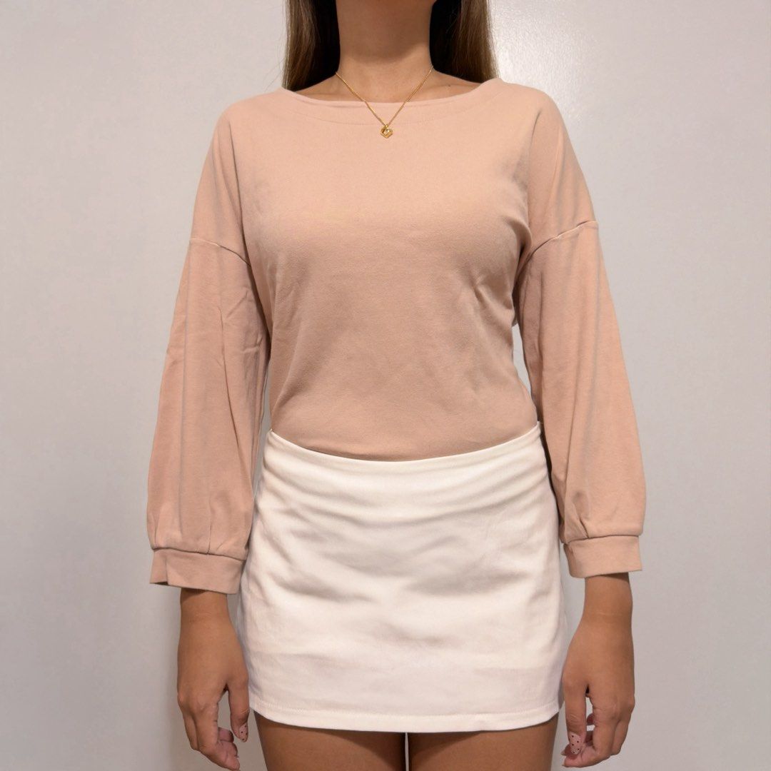 apricot mid length sleeve top (Category: Longsleeves) located in Cebu City. Submitted by cuteoncue (Listing ID 1466551496, Image 1). Description: large-xl.