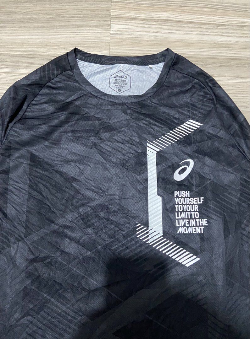 Asics drifit (Category: Tshirts & Polo Shirts ) located in Cebu City. Submitted by charlyx (Listing ID 1466459131, Image 3). Description: Excellent No issue L27 W20.