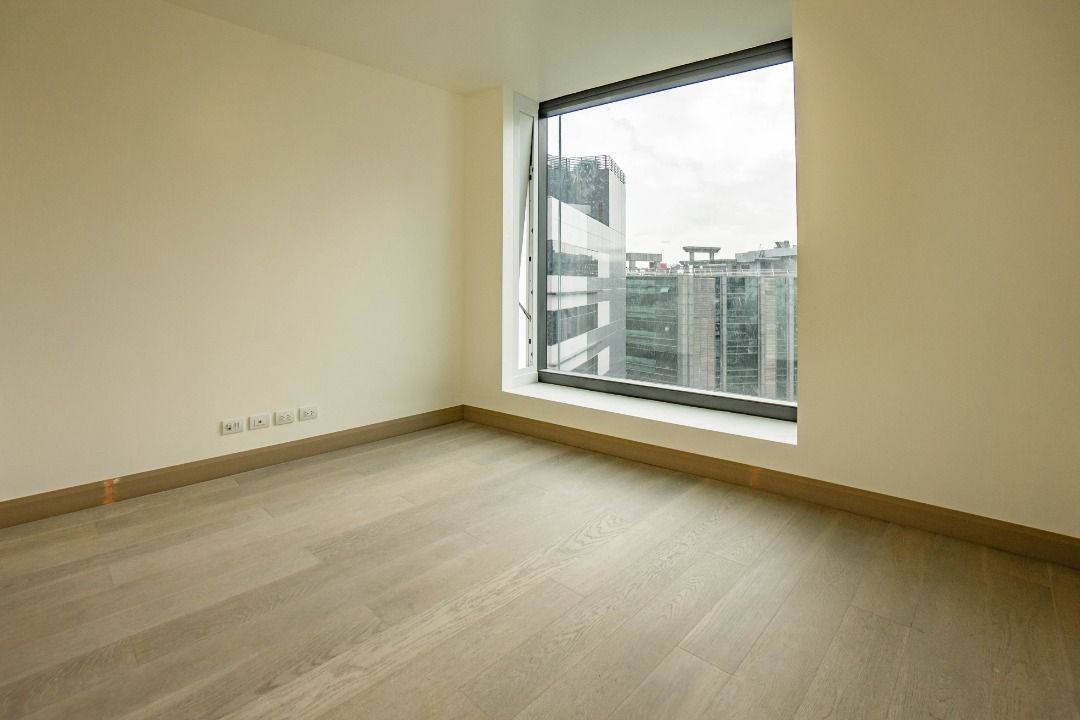 Aurelia Residences for Sale (Category: Apartments & Condos) located in Makati City. Submitted by zachpe.toprealty (Listing ID 1466426604, Image 2). Description: AURELIA RESIDENCES – RARE REOPENED 3BR DELUXE | EXCEPTIONAL VALUE A rare opportunity to acquire a 242 sqm 3-bedroom deluxe residence at Aurelia Residences, one of BGC's most prestigious ultra-luxury addresses. This reopened East Tower residence offers a desirable southeast-facing orientat