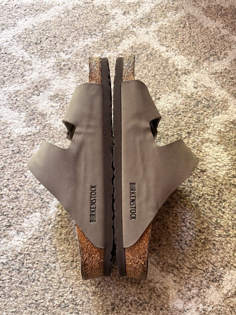 Auth Preloved Arizona Birkenstock (Category: Slippers & Slides) located in Paranaque City. Submitted by silentstone.dolphin (Listing ID 1466356046, Image 3). Description: Stone Color.. Brass Buckle.. Visible Print.. Size 39RF.. Clean&Ready to Wear✅ Super Nice in Actual😍.
