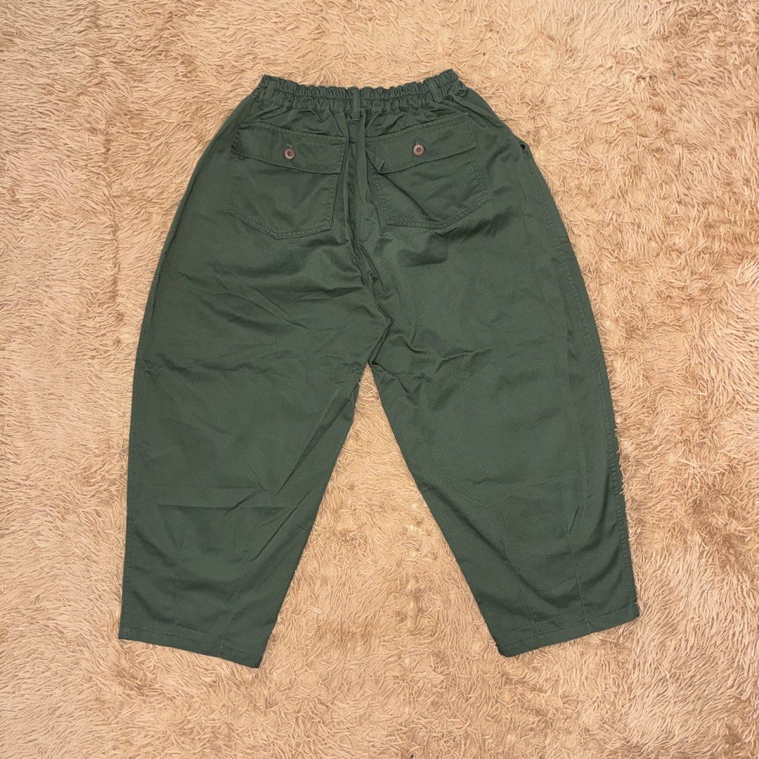 Authentic Balloon Leg Pants (Category: Jeans) located in Nabua. Submitted by elevadoray (Listing ID 1466451437, Image 3). Description: Authentic Balloon Leg Pants Large (34 - 36 Waistline) (38 Inches Length) Excellent Condition (10/10) P750.