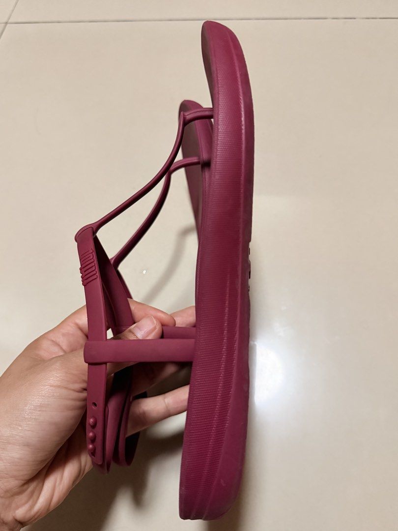 Authentic FitFlop iQushion Splash T-Bar Sandals - Ruby (Size 9) (Category: Flats & Sandals) located in Taguig. Submitted by buy.itnow (Listing ID 1466471304, Image 2). Description: Authentic FitFlop Women iQushion Splash T-Bar Sandals in Ruby. Waterproof, super lightweight, and designed with air-foam cushioning for all-day arch support. Size: US 9 / UK 7 / EU 41 • Condition: Excellent / Like New (Cleaned and sanitized, check actual photos) • Feat