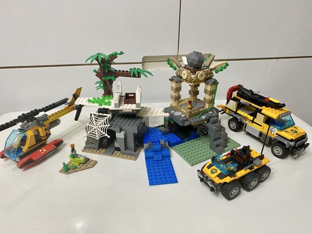 Authentic LEGO City Jungle Exploration Site (60161) (Category: Lego & Building Sets) located in Dasmarinas. Submitted by love.rhepetes (Listing ID 1466546114, Image 1). Description: Authentic LEGO City Jungle Exploration Site (60161) Without box and minifigures. Pre-loved. As-is (Incomplete, 90-95%) Selling for Php 1,500 only DM if interested Location: Dasmariñas, Cavite ***crossposted***.