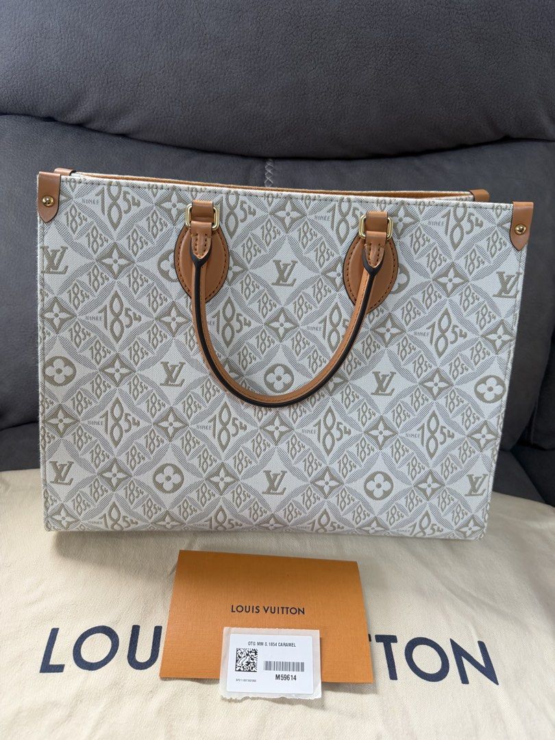 Authentic Louis Vuitton On The Go MM (Category: Luxury Bags & Wallets) located in Mandaluyong City. Submitted by az.purse (Listing ID 1466399845, Image 1). Description: Complete set with box, dustbag and receipt.