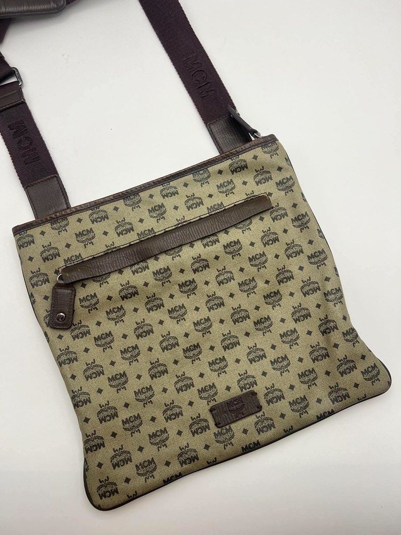 Authentic MCM Mens flat crossbody bag. (Category: Sling Bags) located in Cagayan de Oro. Submitted by borse_de_amore (Listing ID 1466400294, Image 1). Description: Authentic MCM Mens flat crossbody bag. Rank B signs of use condition. Overall still sturdy and presentable. All working. Clean interior no open pipings. 🏷️2,800.