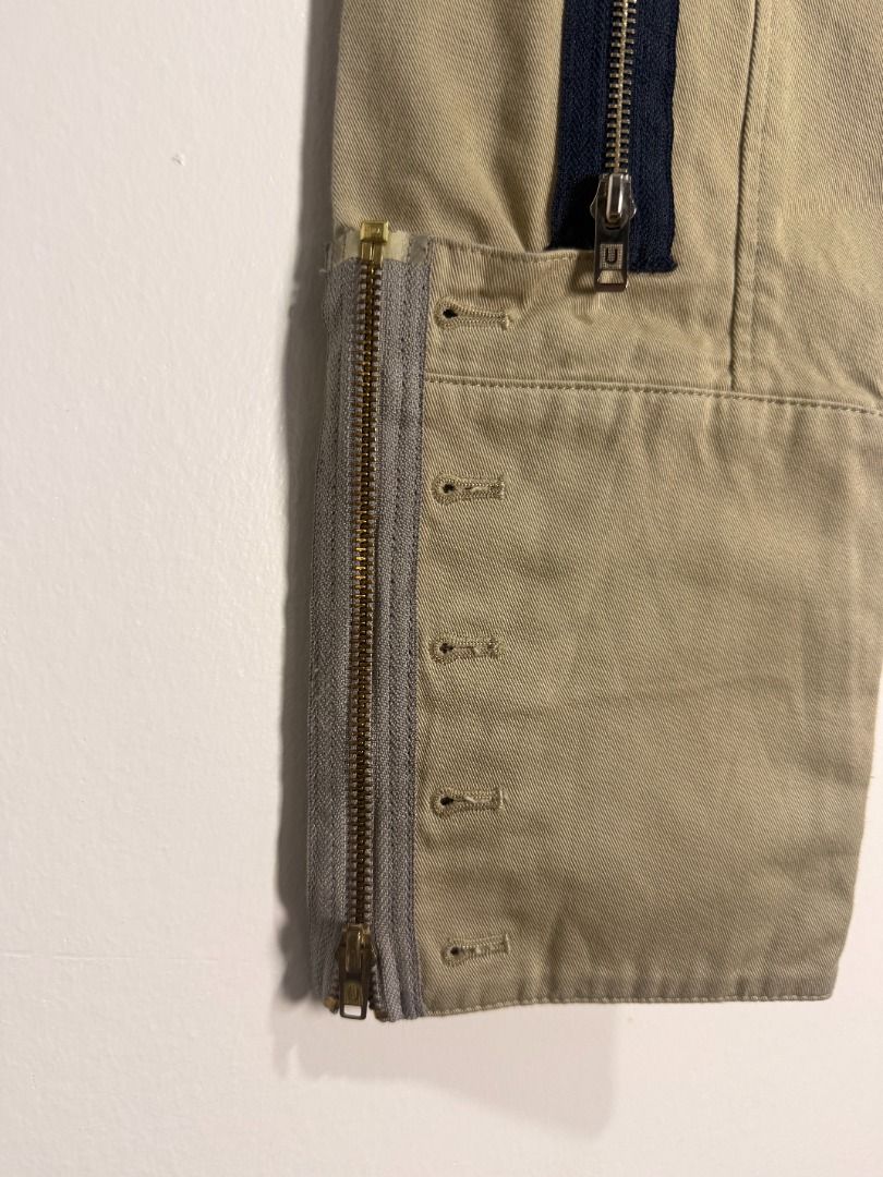 A/W08 UnrealRealClothes Lightning Jeans (Category: Jeans) located in Binan City. Submitted by caughtfire (Listing ID 1466521439, Image 3). Description: Flaws : stains, scratches Waist 28 in/71.1 cm Inseam / Length 29 in/73.7 cm Leg Opening 6.25 in/15.9 cm Front Rise 11 in/27.9 cm.