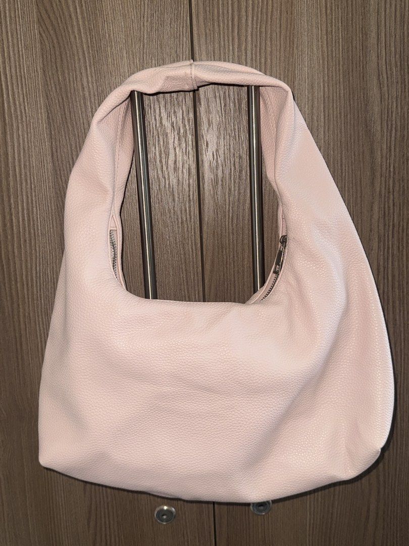 aztrid medium hobo bag - baby pink (Category: Shoulder Bags) located in Binan City. Submitted by eeaiaa (Listing ID 1466362283, Image 2). Description: bought it for ₱950 rp: 1049 silver hardware mod: lalamove/j&t.
