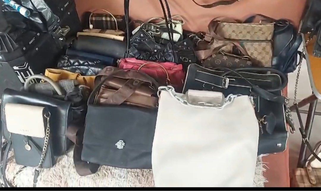 Bags For Sale 53 pcs (Category: Cross-body Bags) located in Manila. Submitted by cassielaptop (Listing ID 1466445183, Image 2). Description: For take all 53 pcs .