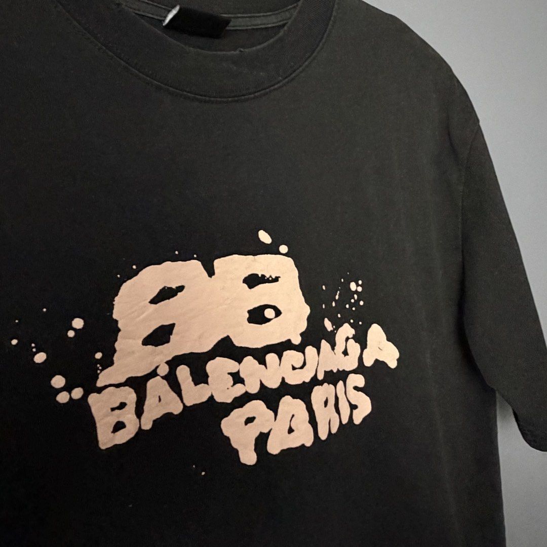 BALENCIAGA (Category: Tshirts & Polo Shirts ) located in Iloilo. Submitted by herde (Listing ID 1466358221, Image 3). Description: DIMENSIONS: 21 x 28.