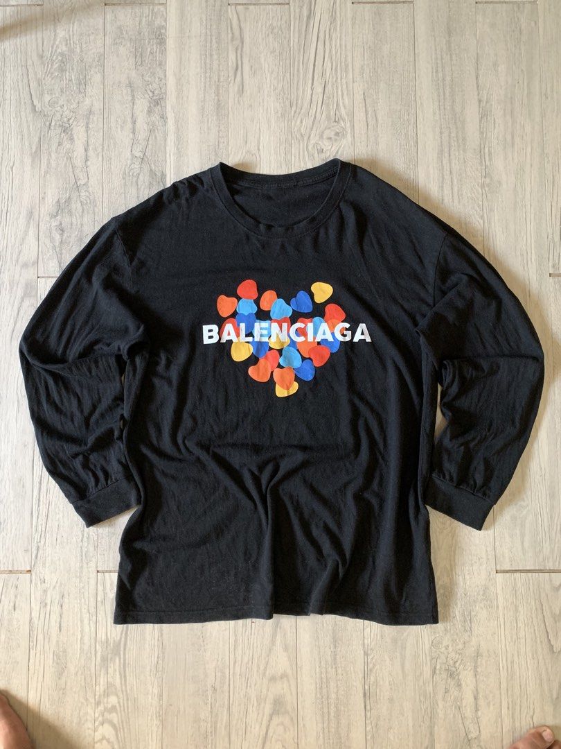 Balenciaga Sweatshirt Jacket (Category: Luxury Apparel) located in Manila. Submitted by sgthriftmanila2.0 (Listing ID 1466435188, Image 1). Description: Balenciaga Sweatshirt Jacket Size fit: M-Large 22x28.5 Tags: Wash tag only Condition: Like new Colorate: 9.8/10 DM 📥.