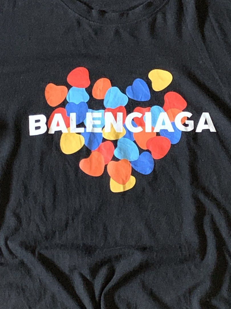 Balenciaga Sweatshirt Jacket (Category: Luxury Apparel) located in Manila. Submitted by sgthriftmanila2.0 (Listing ID 1466435188, Image 2). Description: Balenciaga Sweatshirt Jacket Size fit: M-Large 22x28.5 Tags: Wash tag only Condition: Like new Colorate: 9.8/10 DM 📥.