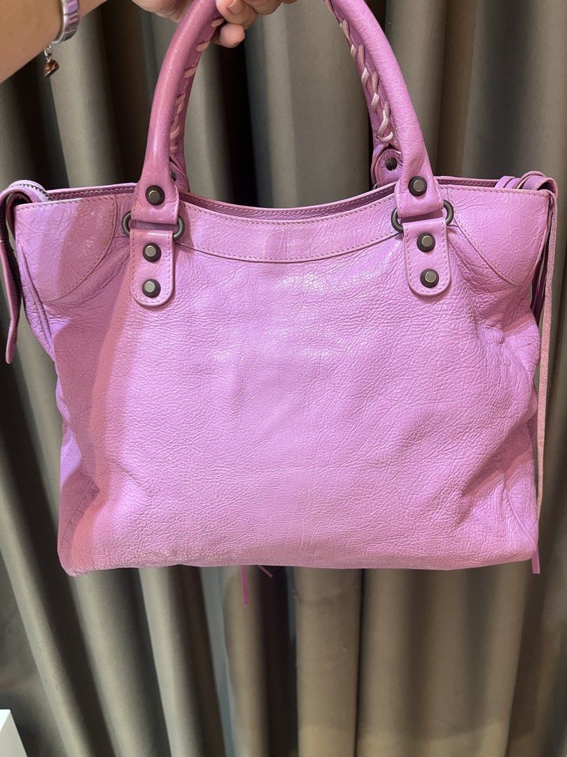 Balenciaga Velo (Category: Luxury Bags & Wallets) located in Manila. Submitted by luxuryitems_bybosst (Listing ID 1466519930, Image 3). Description: Authentic with strap showroom capitol hills.