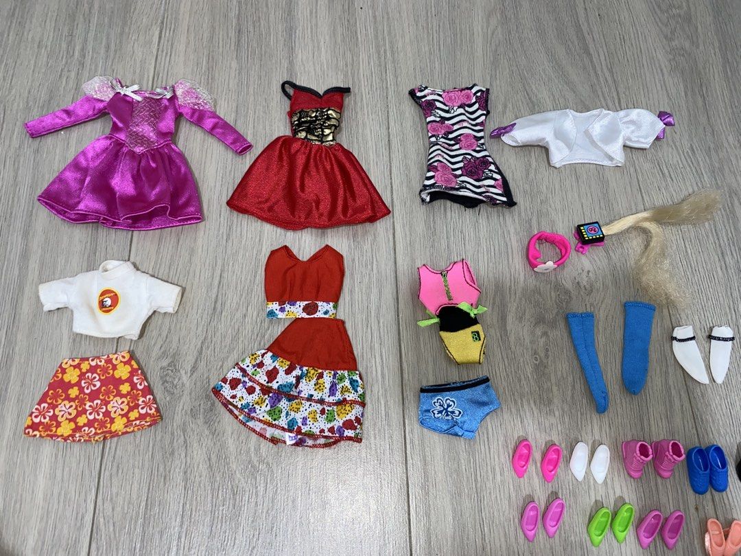 Barbie clothes and accessories (Category: Kids Toys) located in Las Pinas. Submitted by sherylandmargaux (Listing ID 1466463039, Image 2). Description: .