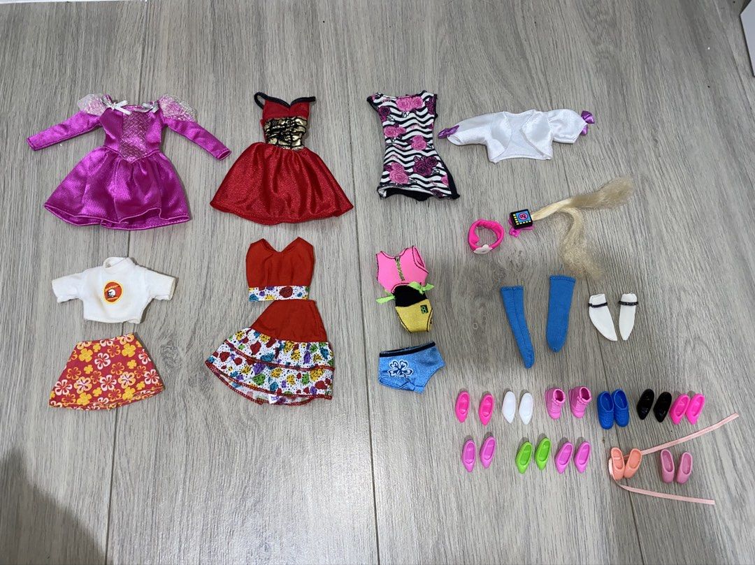 Barbie clothes and accessories (Category: Kids Toys) located in Las Pinas. Submitted by sherylandmargaux (Listing ID 1466463039, Image 1). Description: .