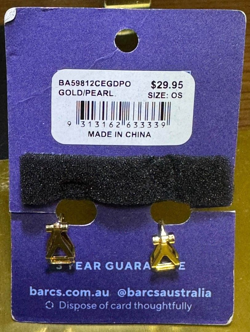 Barcs Australia white pearl Clip drop earrings (Category: Earrings) located in Manila. Submitted by ormelynmal86309 (Listing ID 1466444281, Image 2). Description: Barcs Australia white pearl Clip drop earrings ~~~Php 300.