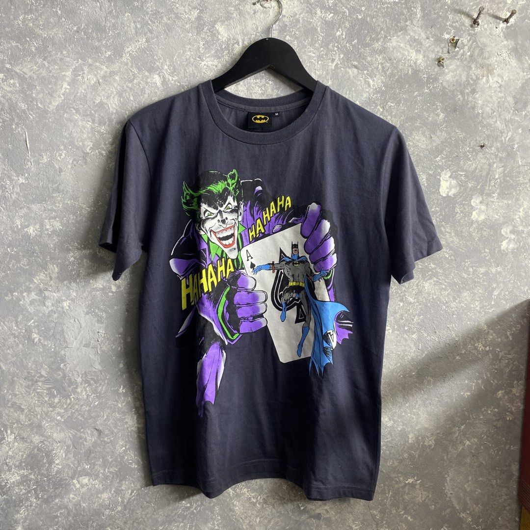 Batman x Joker (Category: Tshirts & Polo Shirts ) located in Pasig City. Submitted by lumangkamisa (Listing ID 1466337479, Image 1). Description: Medium, no flaws.