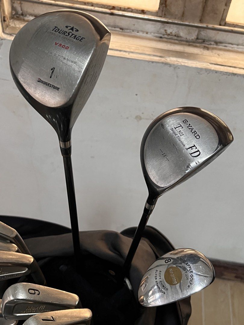 Beginner Golf Set w/ Titleist Bag (Category: Golf) located in Tanza. Submitted by shunsuiiii (Listing ID 1466448721, Image 2). Description: - TourStage V500 Driver - S-Yard T301 FD Wood 14° - Big Apple Golf 8 Hybrid - Maxfli DP-201 FC Irons (3-PW) - Honma LB-708 11 iron - RK Mizuno Master Flag Pitching Wedge - Mizuno 0802 Putter - MOP: Maribank/Gotyme .