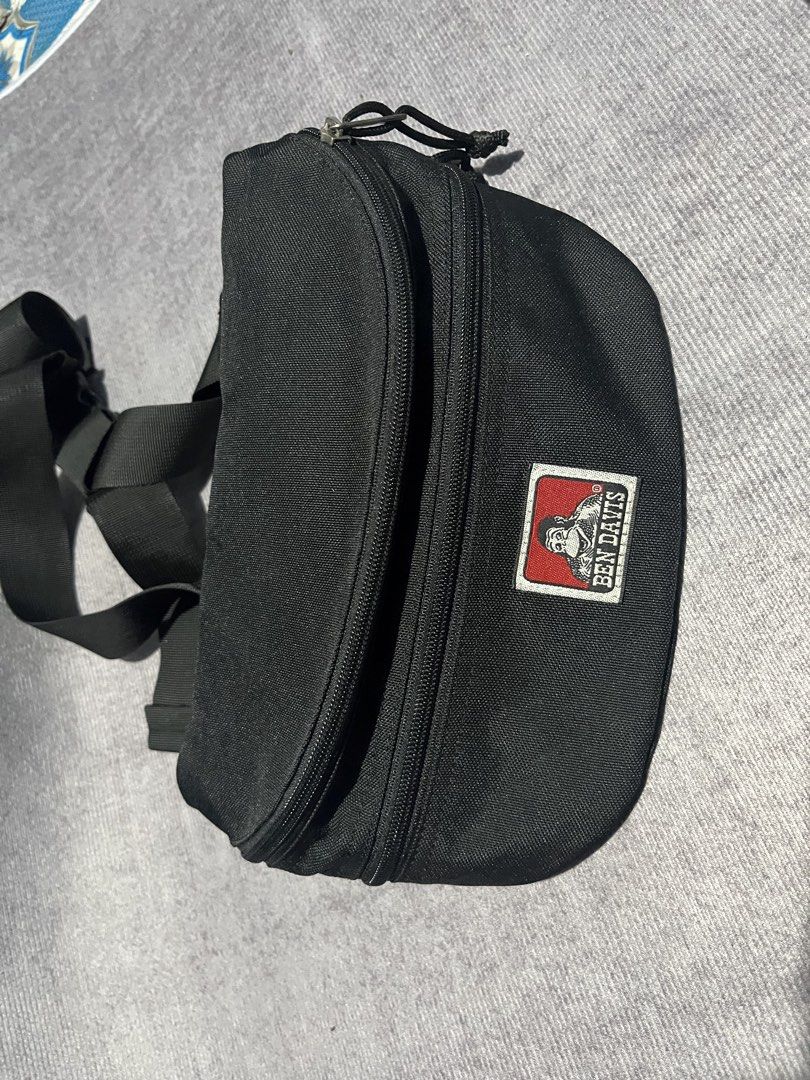 Ben davis (Category: Belt bags, Clutches and Pouches) located in City of Isabela. Submitted by ibzagga (Listing ID 1466367120, Image 3). Description: Dm.