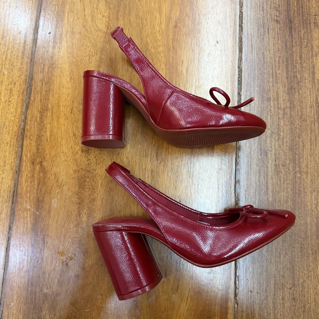 Bershka Heelsp (Category: Heels) located in Muntinlupa City. Submitted by myrandomthingz (Listing ID 1466501438, Image 3). Description: ONLY FITTED.