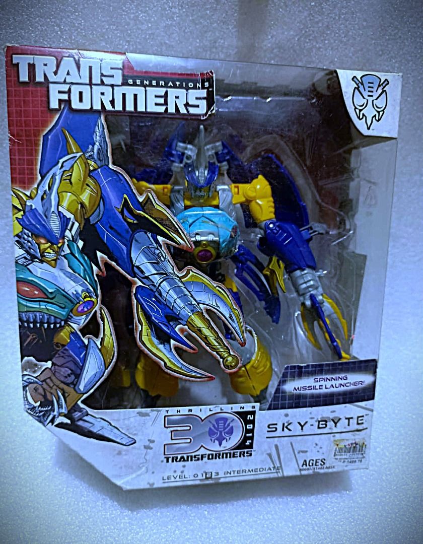 BIB Thrilling SKY-BYTE Voyager Class Hasbro Autobot Transformers (Category: Kids Toys) located in Pasay City. Submitted by Chariselyn (Listing ID 1466527065, Image 1). Description: BIB Thrilling SKY-BYTE (2,000+sf) Voyager Class Hasbro Autobot Transformers Series: Generations - Thrilling 30th Anniversary, 2014 Scale: 7 inches Stock: 1 Box Condition: 8/10 Issues: 0 Accessories: complete Mode of Payment: GCash or through your rider Shipping options