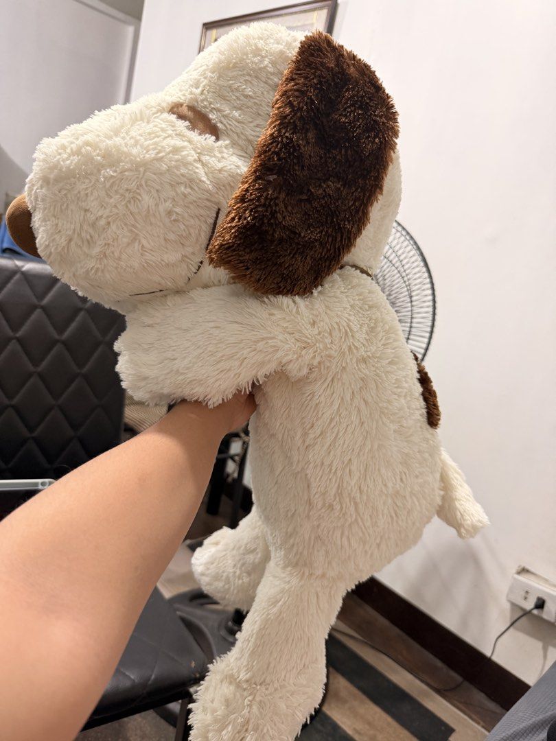 Big Brown Snoopy Plush Toy (Category: Plushies & Soft Toys) located in Quezon City. Submitted by cookiecreammm (Listing ID 1466550578, Image 1). Description: LP 480 only.