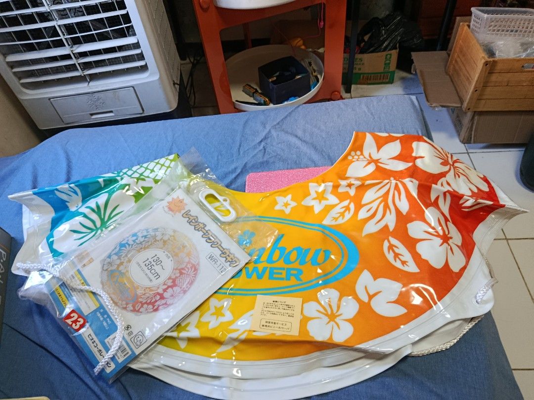 Big Floating device salbabida with rope (AS IS WHERE IS) UNTESTED (Category: Other Babies Going Out Needs) located in Quezon City. Submitted by kristal68 (Listing ID 1466350106, Image 2). Description: no return no exchange.