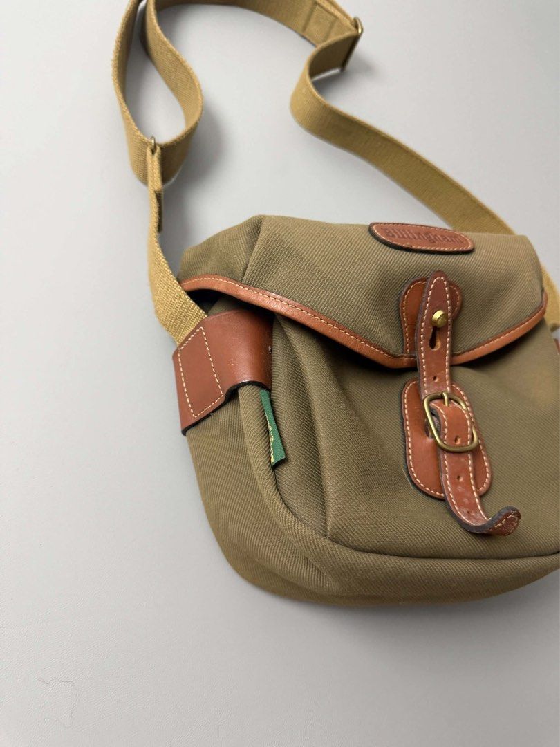 BILLINGHAM HADLEY DIGITAL CAMERA BAG (Category: Camera Bags & Carriers) located in Guagua. Submitted by sweetboyy (Listing ID 1466490320, Image 2). Description: BILLINGHAM HADLEY DIGITAL CAMERA BAG.