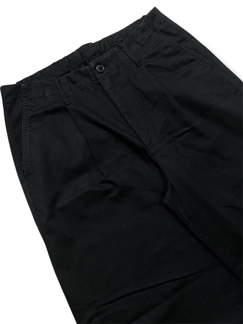 BLACK BAGGY PANTS (Category: Jeans) located in Valenzuela. Submitted by arck_dreams (Listing ID 1466394960, Image 3). Description: Excellent condition No issue Waist 33 | Length 40.5 | Thigh 14.5 | Hem 11.