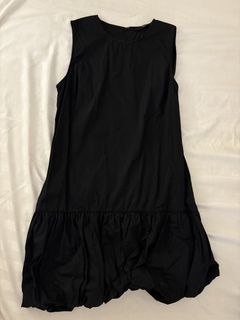 (Category: ) located in . Submitted by outfromcloset (Listing ID 1466527418, Image 1). Description: .