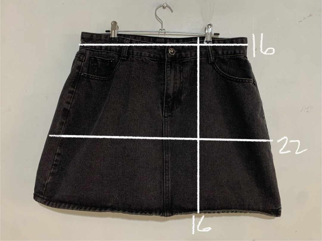 Black Denim Skirt Size 3XL (Category: Skirts) located in San Pedro. Submitted by kcshops (Listing ID 1466462419, Image 2). Description: Black Denim Skirt 📏 Size: 3XL on tag (please check the actual measurements in the 2nd photo) 💰 Price: ₱280 — negotiable ✨ Condition: Pre-loved, in good condition 📍 Location: San Pedro, Laguna 🚚 Delivery: J&T or Lalamove — delivery fee shouldered by buyer 🤝 Meet-up: Southwoods Mall, Biñan, Laguna 📩 Message m