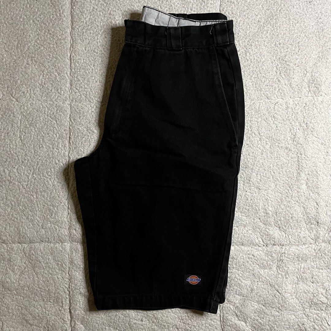 Black dickies jorts (Category: Shorts) located in Coron. Submitted by tr1p2thr1ft (Listing ID 1466413426, Image 3). Description: Size 32 23 length 10 hem No issue As new condition Already washed.