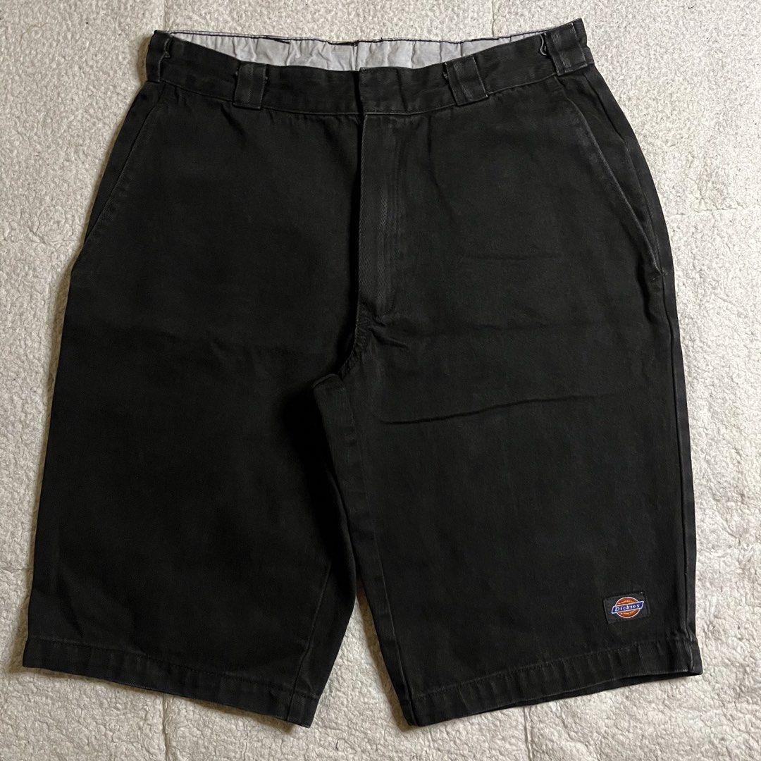Black dickies jorts (Category: Shorts) located in Coron. Submitted by tr1p2thr1ft (Listing ID 1466413426, Image 1). Description: Size 32 23 length 10 hem No issue As new condition Already washed.