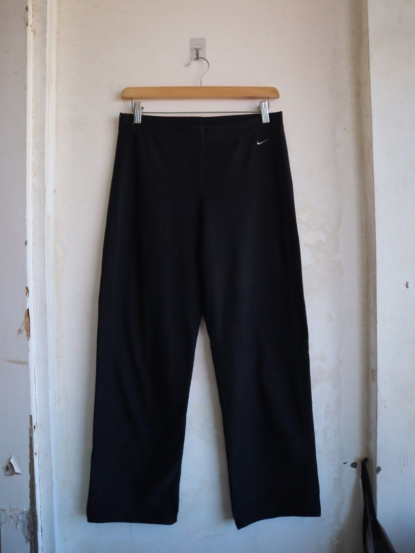 Black Nike y2k pants (Category: Other Bottoms) located in Tarlac. Submitted by gatheredthrift (Listing ID 1466377232, Image 1). Description: .
