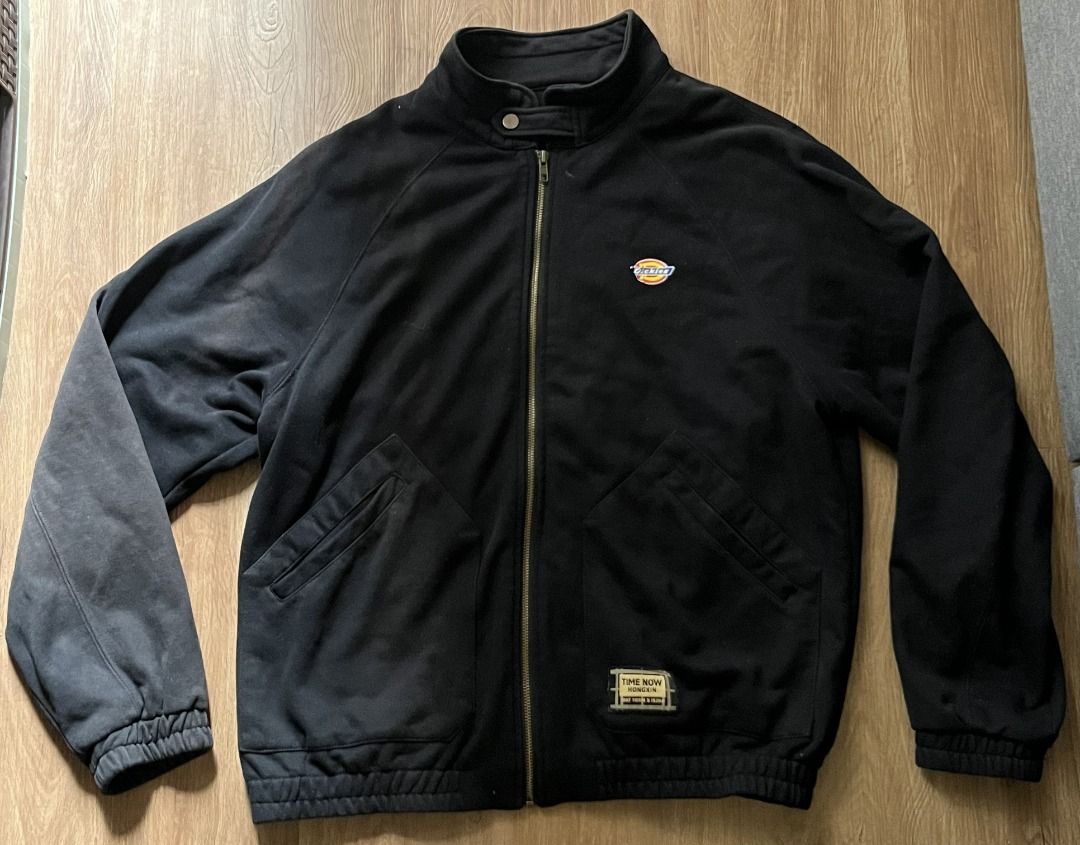 Black Oversized Jacket (Category: Coats, Jackets and Outerwear) located in Quezon City. Submitted by pinkvanilla.milfshake (Listing ID 1466548285, Image 1). Description: Thick Bought from Baguio Ukay-ukay Can fit Large to XL.