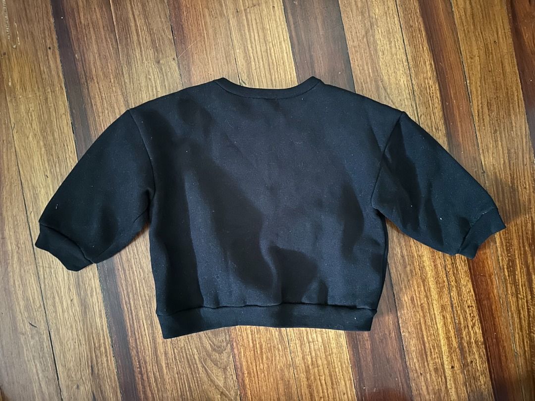 Black Sweater, Size: 18-24M (Category: Babies & Kids Fashion) located in Makati City. Submitted by travelfinds34611 (Listing ID 1466426609, Image 2). Description: NEVER WORN. LIKE NEW Black Sweater, Size: 18-24M.