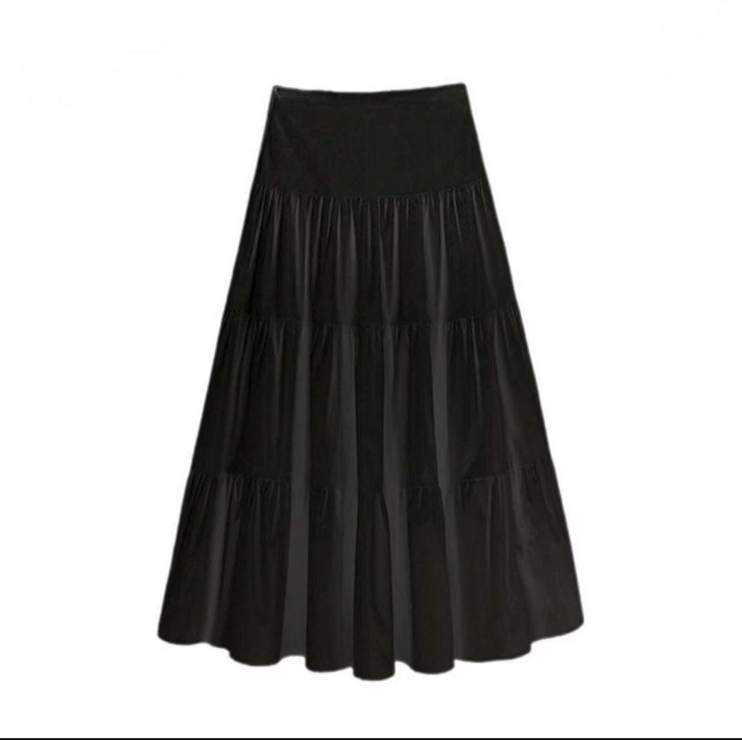 Black Tiered Maxi Skirt Size M (Category: Skirts) located in Pasig City. Submitted by jh01116 (Listing ID 1466494818, Image 1). Description: - Size: M - Style: Midi to maxi length with gathered tiers for great movement - Color: Classic solid black (pairs easily with any top or blouse) - Measurements: Please check the size guide in photos for precise waist and hip dimensions.