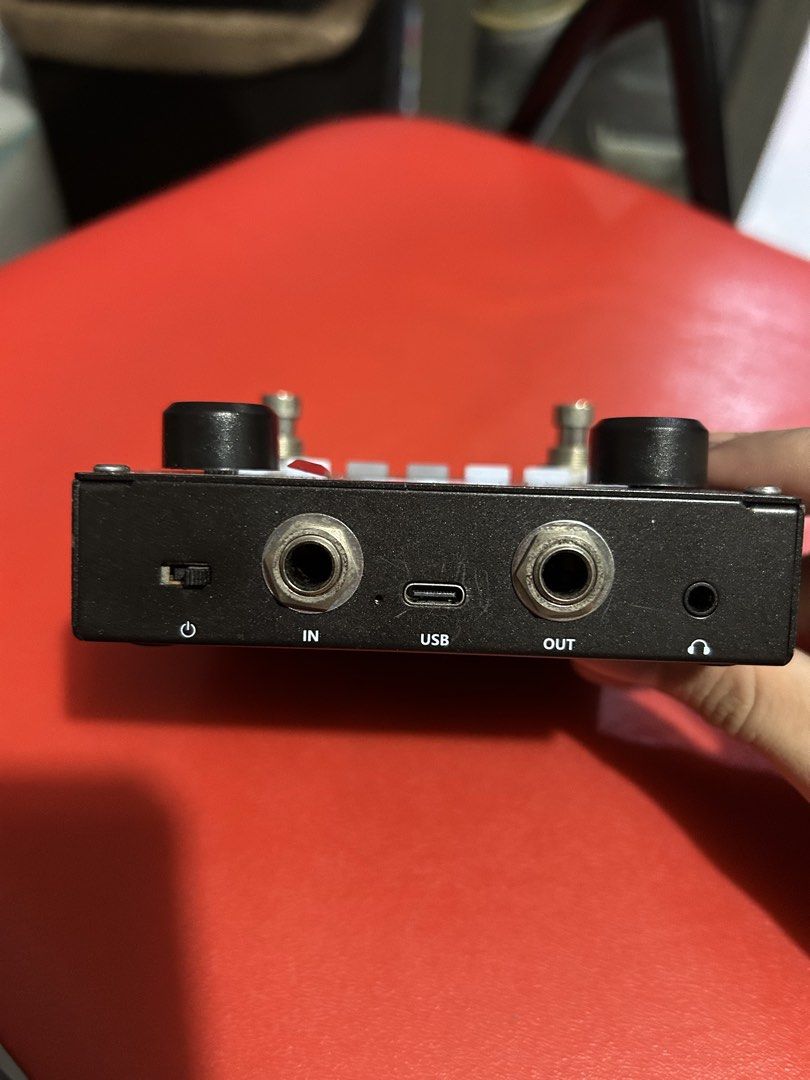Blackbox M-Vave Annblack Box Amp Modeler Effects Processor (Category: Musical Instruments) located in Manila. Submitted by eljsansoli64419 (Listing ID 1466394853, Image 2). Description: - Brand: M-Vave Annblack Box guitar multi-effects processor - Condition: Fully functional, all buttons and screen working properly - Features: Color screen display, footswitches, master volume, and parameter control knobs - Connectivity: Input, output, USB Type-C 