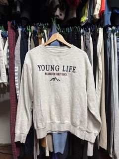 (Category: ) located in . Submitted by isabelasthriftclothes (Listing ID 1466484913, Image 1). Description: .