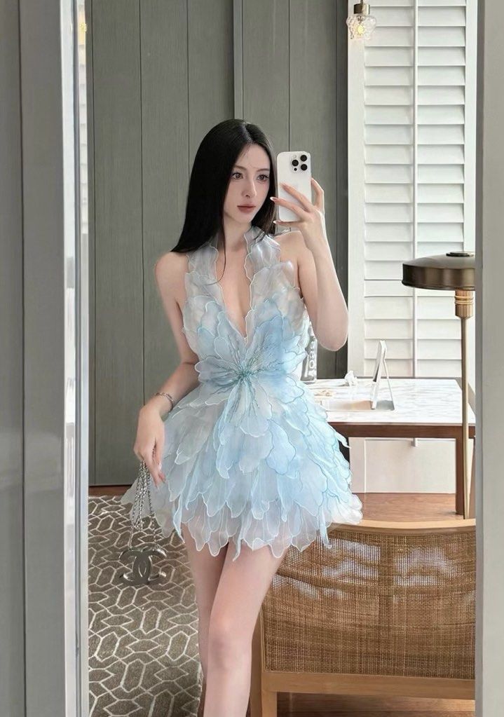 Blue Vietnam dress (Category: Dresses) located in San Luis. Submitted by denii_milo (Listing ID 1466375120, Image 1). Description: Brandnew Vietnam Dress Size Small.