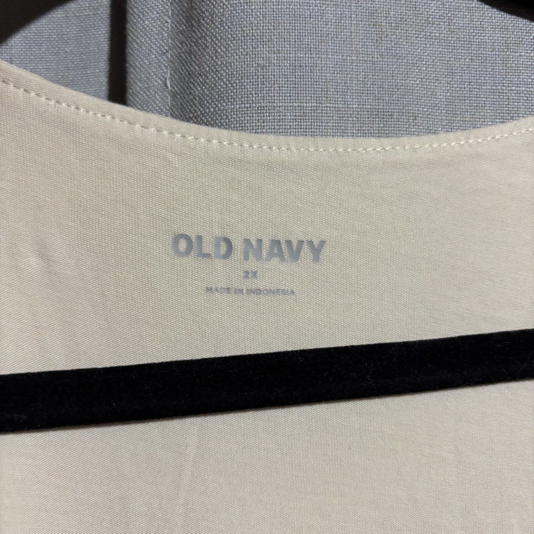 BNWT Old Navy Beige V-Neck Bodysuit (Category: Others Tops) located in Tanjay. Submitted by febmarie (Listing ID 1466464054, Image 2). Description: 📍 Negros Oriental 📦 J&T — SF c/o buyer .