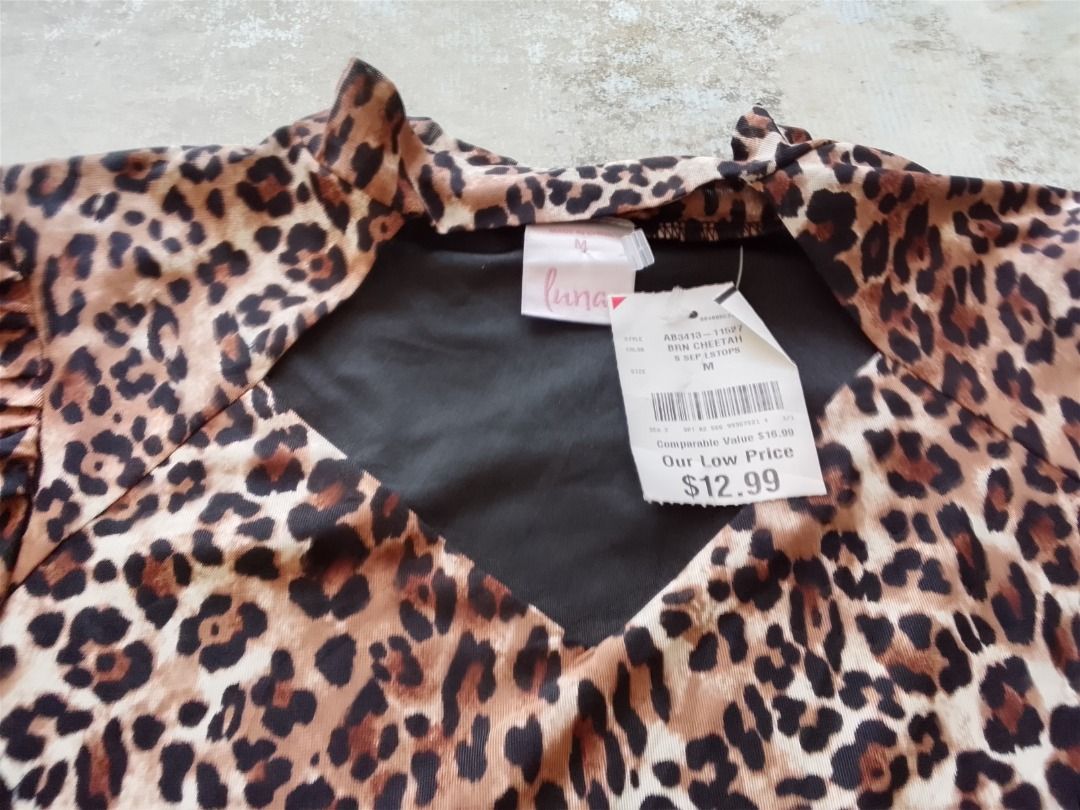 Bodysuit US BNEWTAG (Category: Others Tops) located in Los Banos. Submitted by mania-62906 (Listing ID 1466391786, Image 2). Description: BNEWTAG. US Medium. Animal Print.