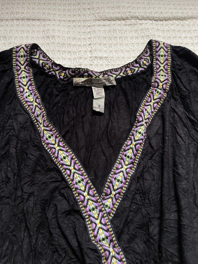 boho style short sleeve top (Category: Blouses) located in Meycauayan. Submitted by fae.trove (Listing ID 1466393134, Image 3). Description: .